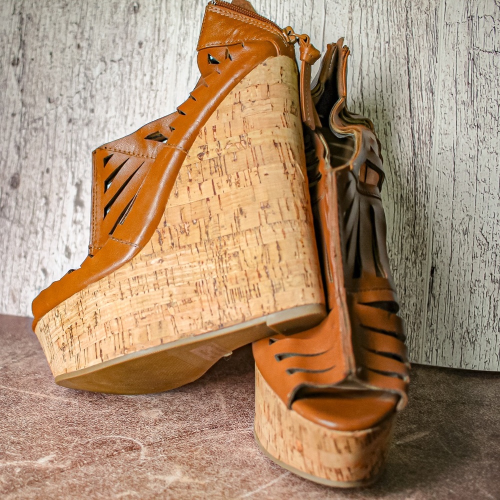 Just Fab gladiator cork wedge sandals size 9 brown